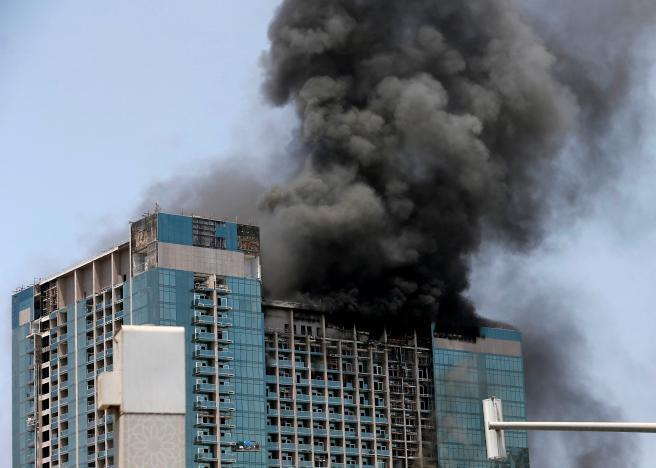 Fire breaks out at Abu Dhabi high-rise construction site - Arabian Business