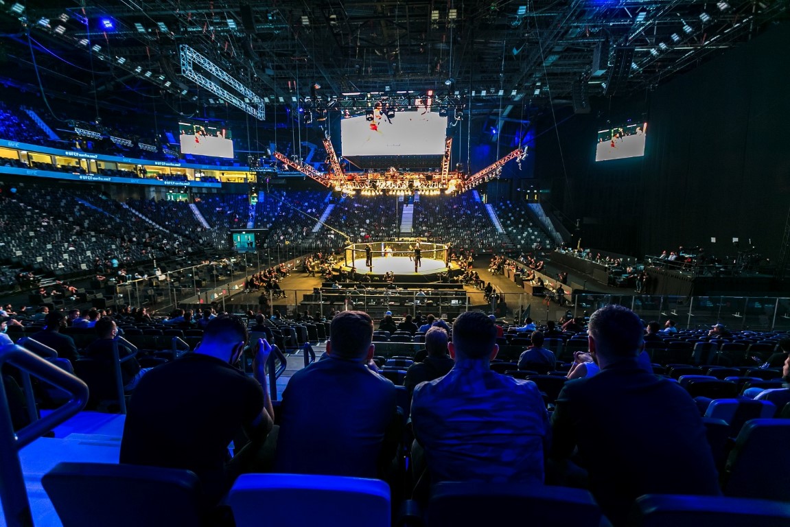 Special experience fans see first live UFC fights since pandemic ban