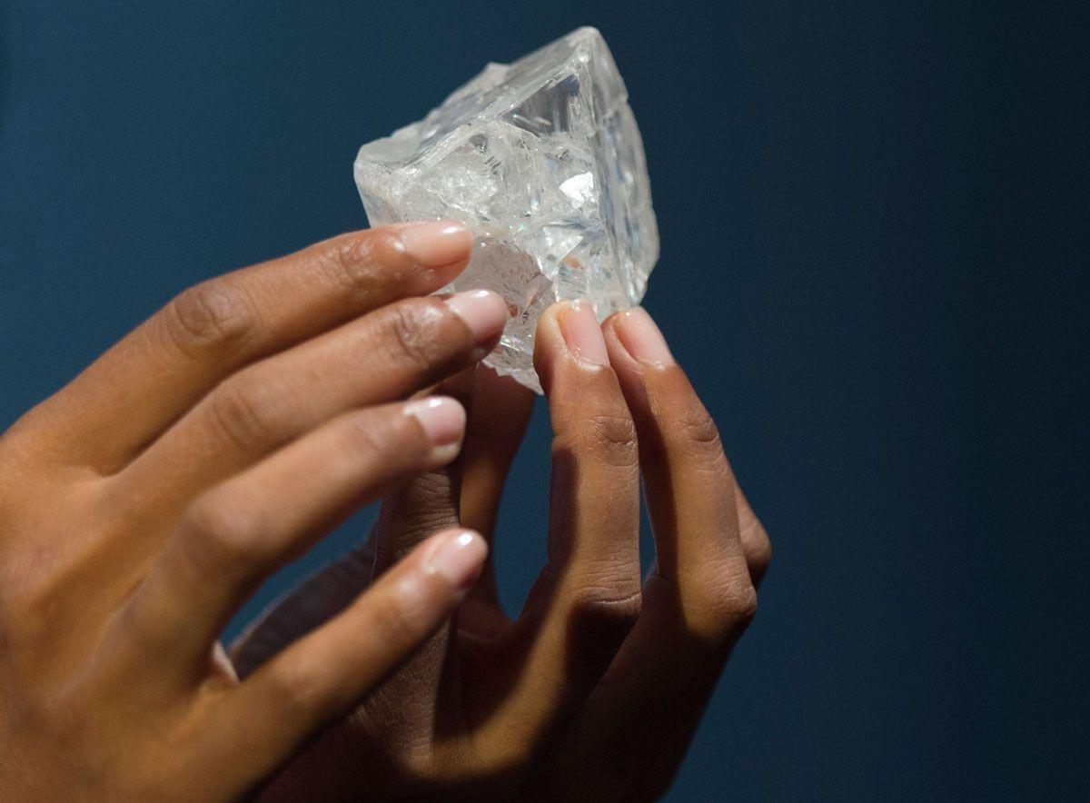 World's largest uncut diamond fails to sell at auction