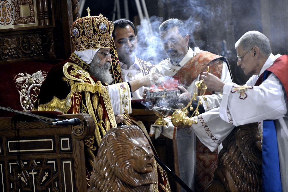 Egypt's Copts attend midnight mass for Christmas - Arabian Business