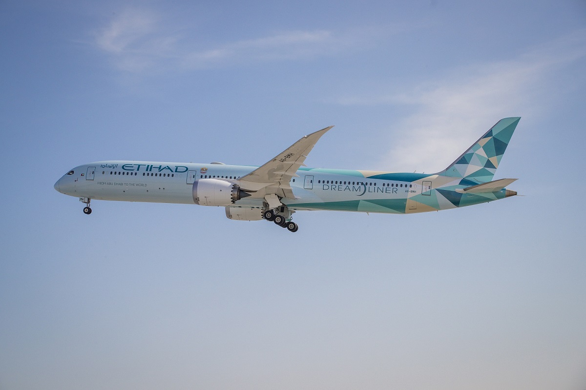 Etihad Airways posts highest-ever cargo revenues, lowering losses as ...