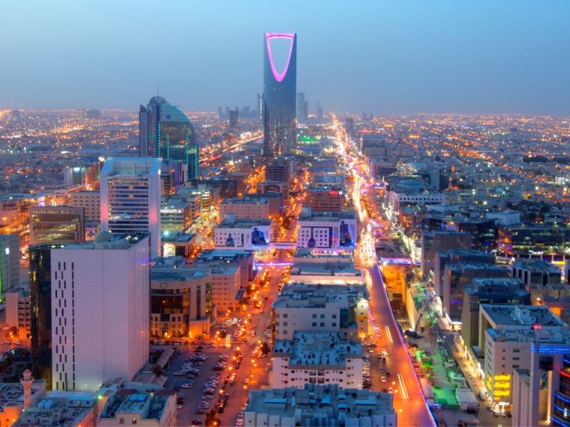 Saudi Arabia calls on taxpayers to submit VAT returns or face fines