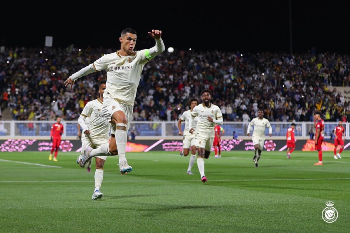 Cristiano Ronaldo scores first half hat-trick as Al Nassr defeat Daмac 3-0  in Saudi AraƄia - AraƄian Business
