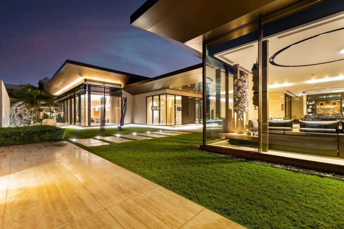 Dubai real estate: AED460mn ultra-luxury townhouse goes on sale | RealEstateMarket