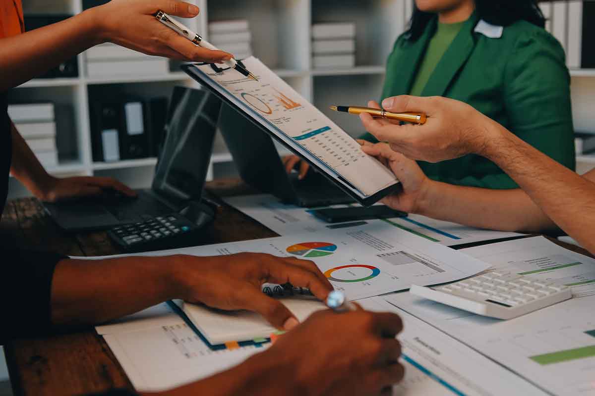 Indian startup funding plunges 63 to 7.8bn in 2023 Report Arabian