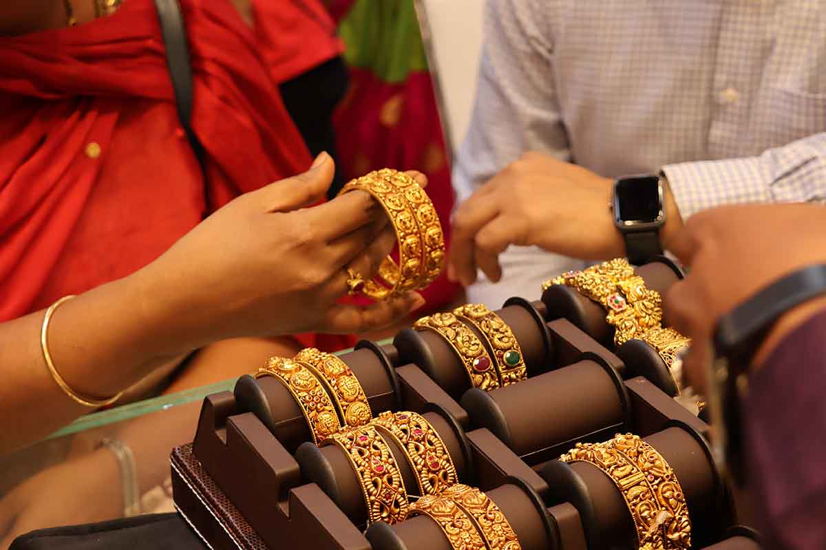 India gold imports down