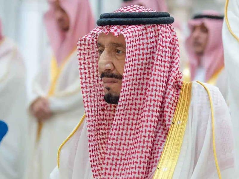 Saudi Arabia’s King Salman undergoes treatment for lung infection