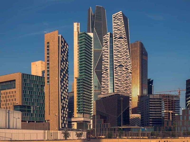 Saudi real estate: Riyadh’s premium office rents surge 5% in Q1 2024 as supply crunch bites: Report