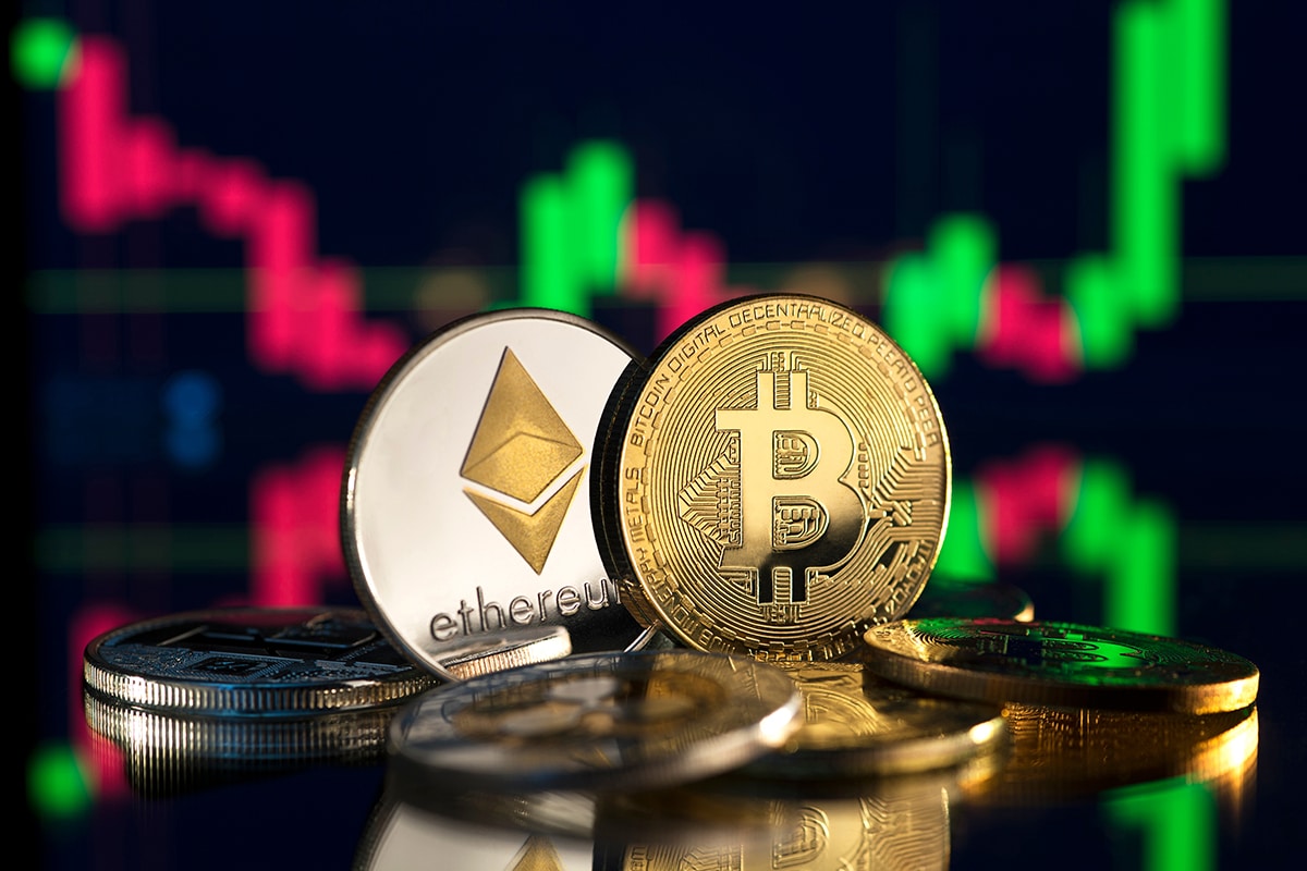Trump backs cryptocurrency