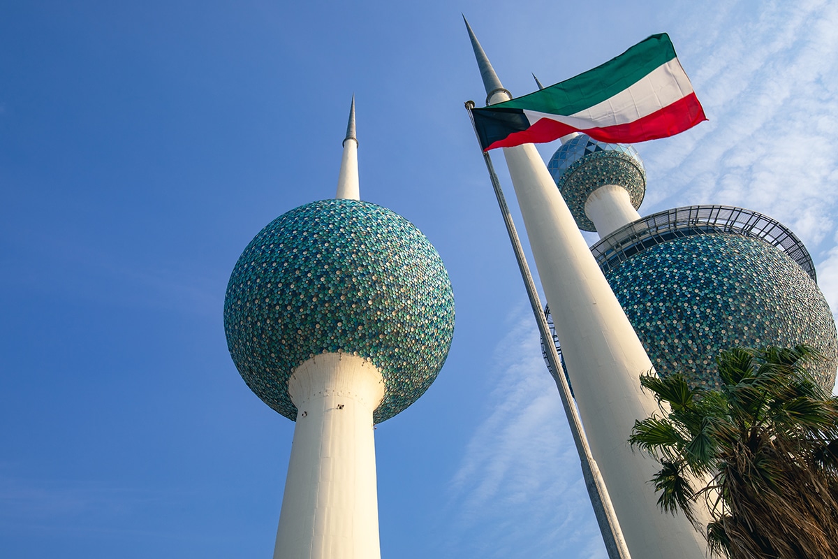 Kuwait reopens work visas to support shortterm government projects