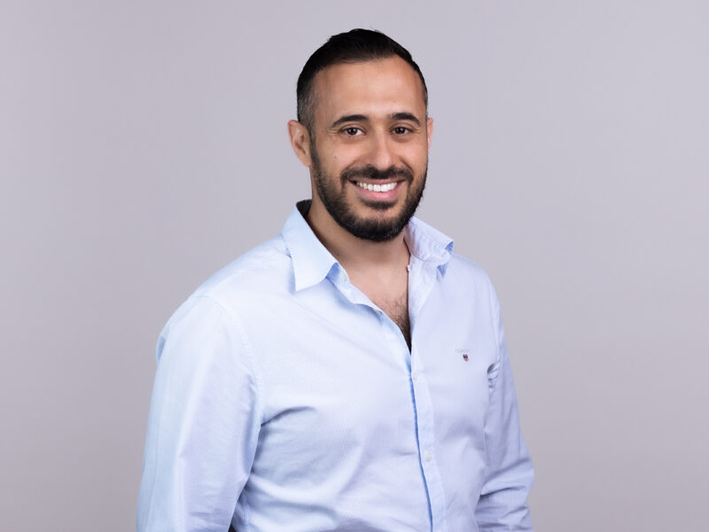 eToro Adopts UAE PASS