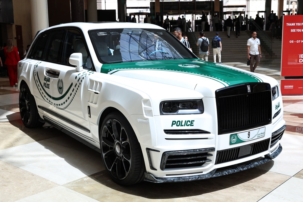 dubai police rolls royce