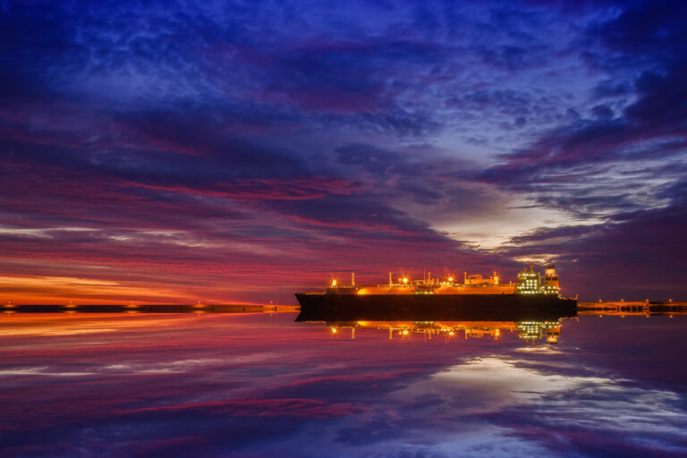 Santos signs LNG supply contract with QatarEnergy Trading