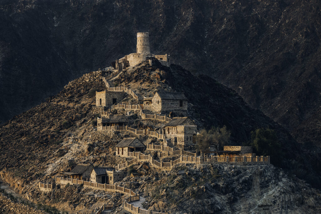 Nahid al Maqsar Village