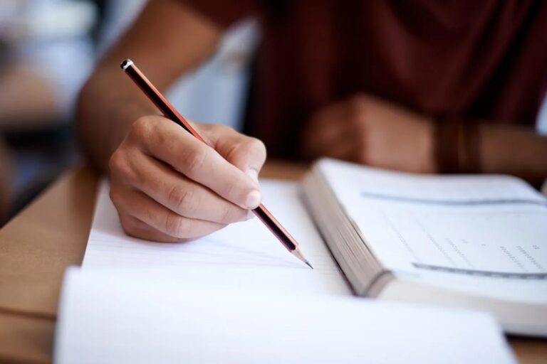 UAE GCSE results 2025