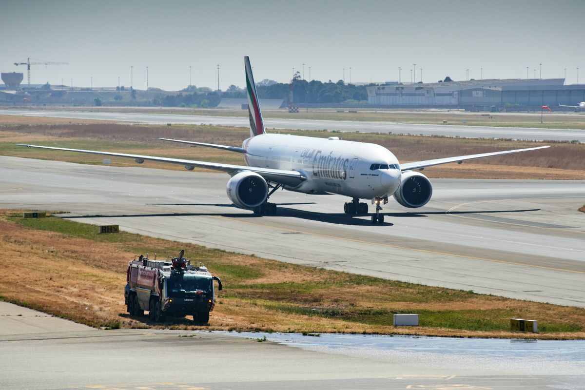 Emirates launches premium economy in South Africa with Boeight 777