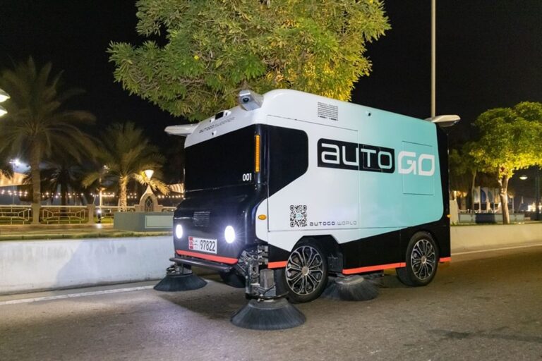 Abu Dhabi robot cleaners