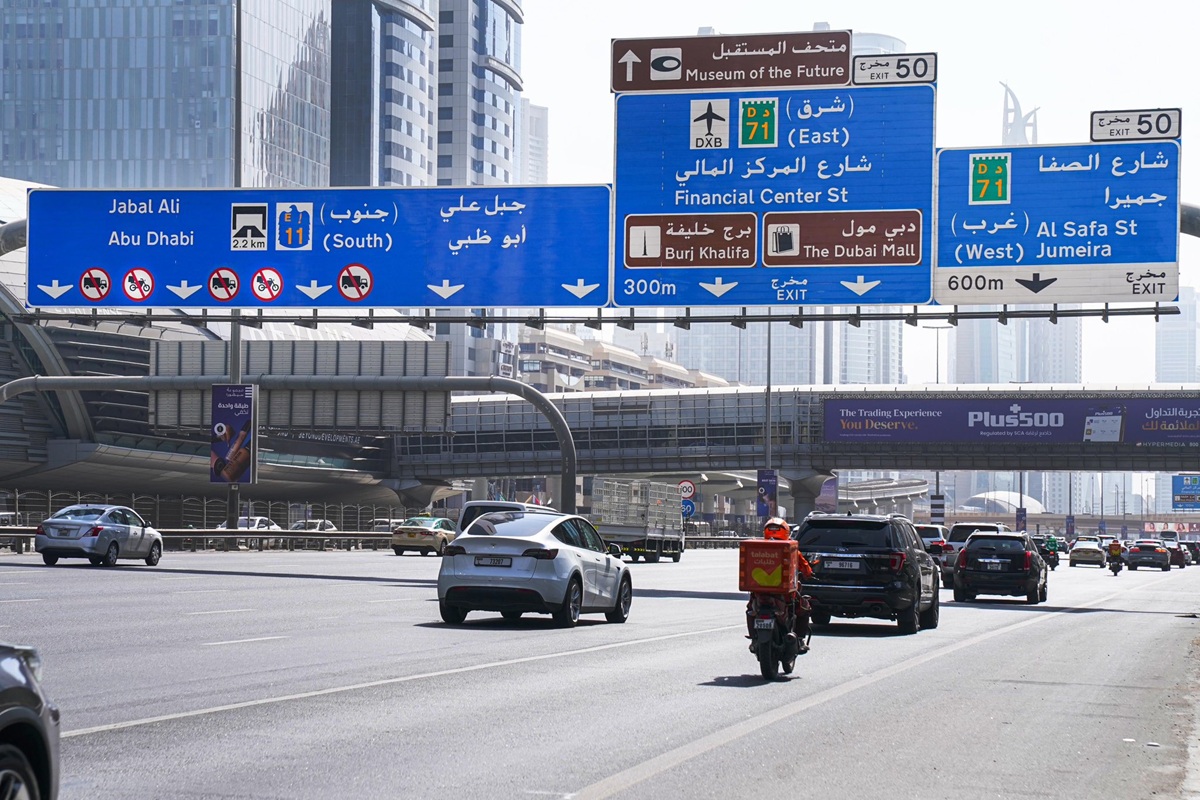 Dubai RTA delivery drivers