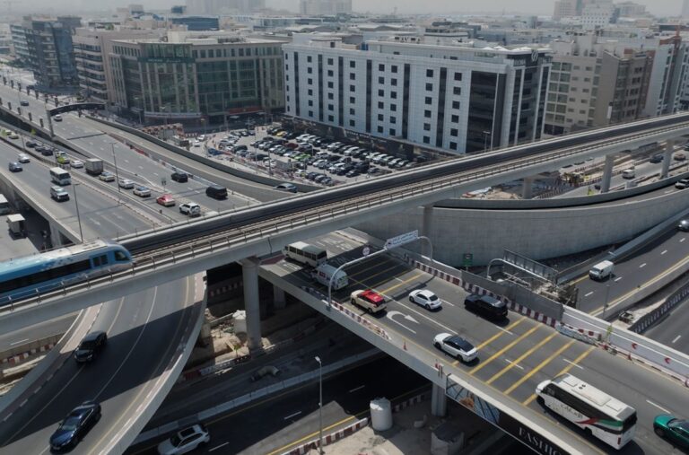 Dubai Sheikh Zayed Road Mall of the Emirates RTA bridge