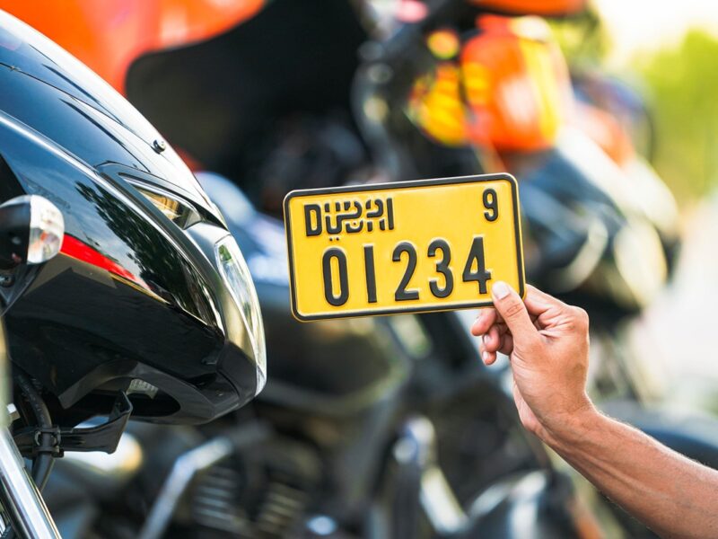 Dubai introduces front number plates for delivery motorcycles and e-bikes