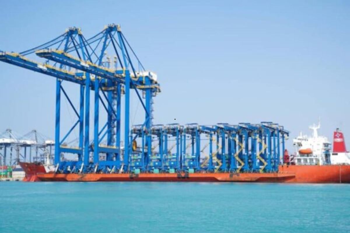 Saudi Non-Oil Exports Rise 32.3% in October, Driving Trade Surplus增长.