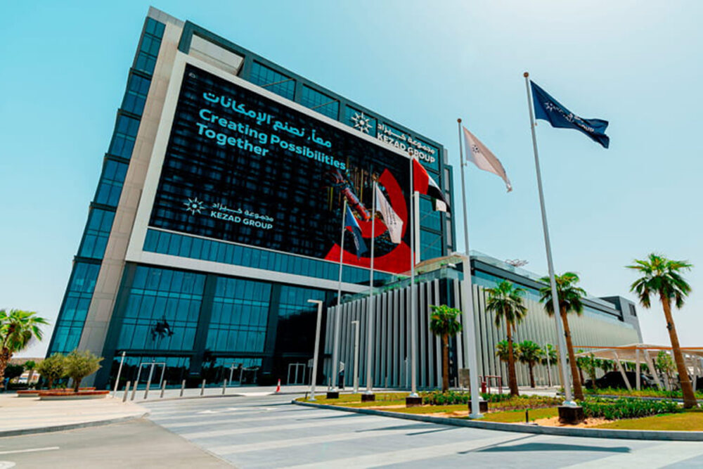 UAE-based Titan Lithium wins $300m Mercedes-Benz EV supply contract