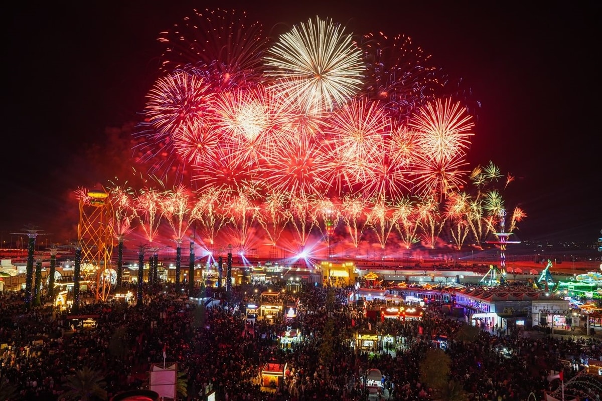 abu dhabi NYE fireworks 2024