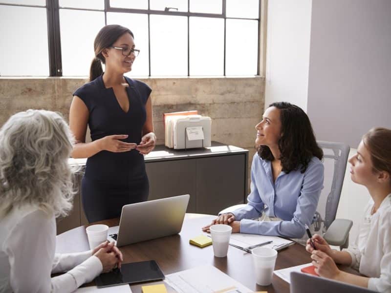 Women MENA workforce UAE