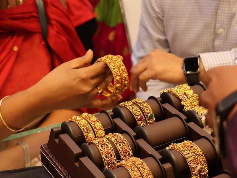 India gold imports down