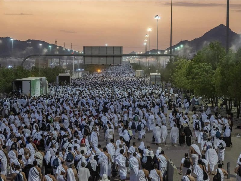 Saudi Arabia issues Hajj heat warning