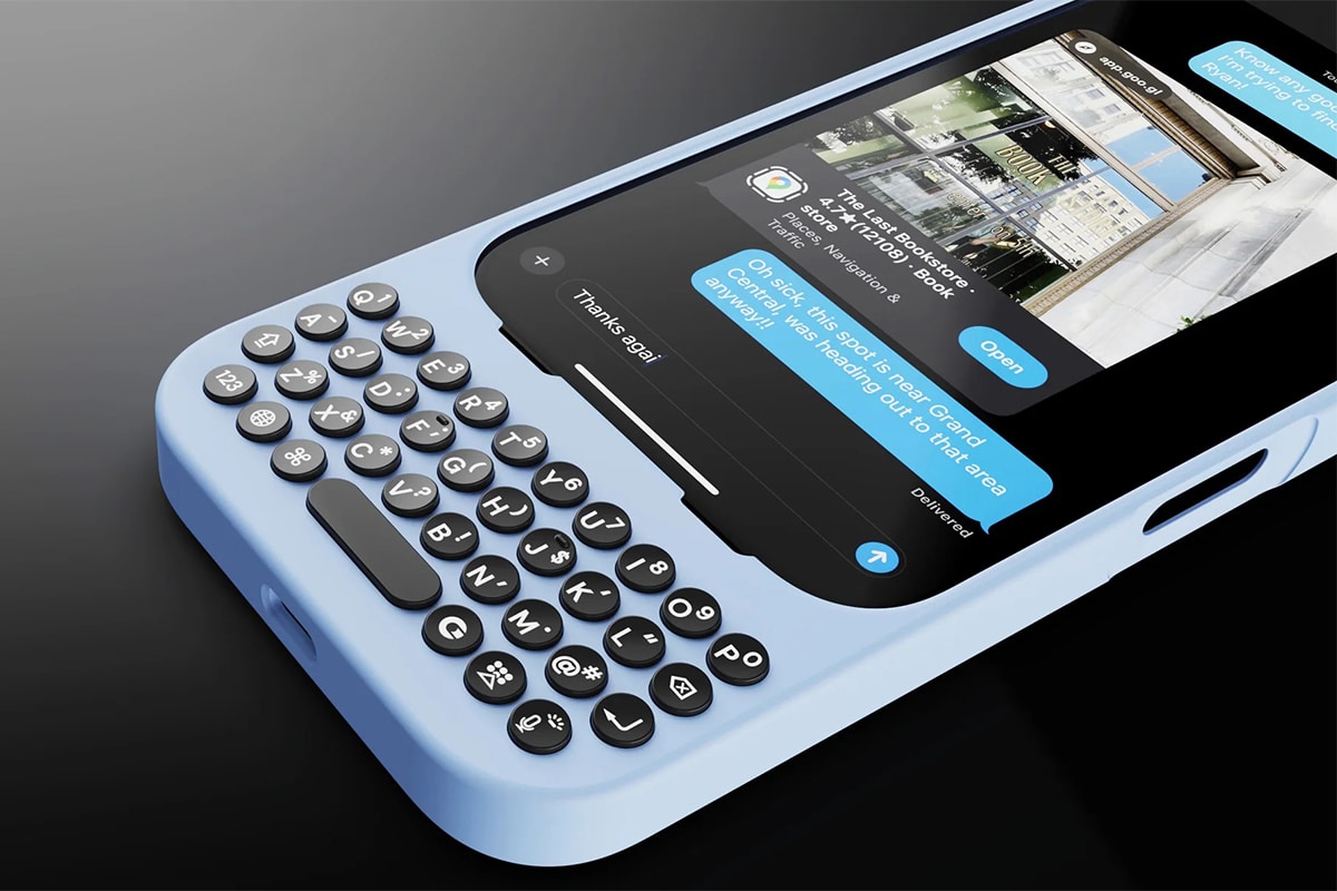Clicks iPhone 16 series keyboard case