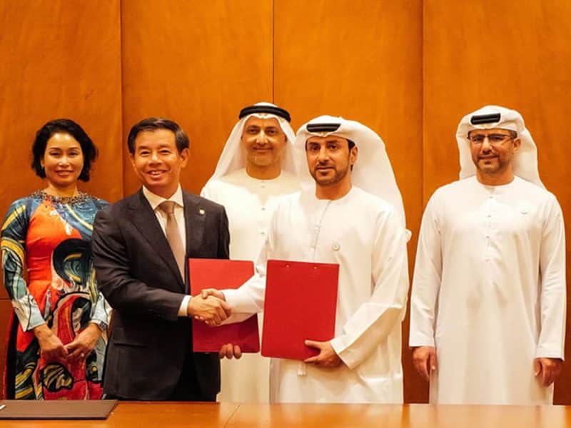 Vingroup and AD Ports Group Sign MoU