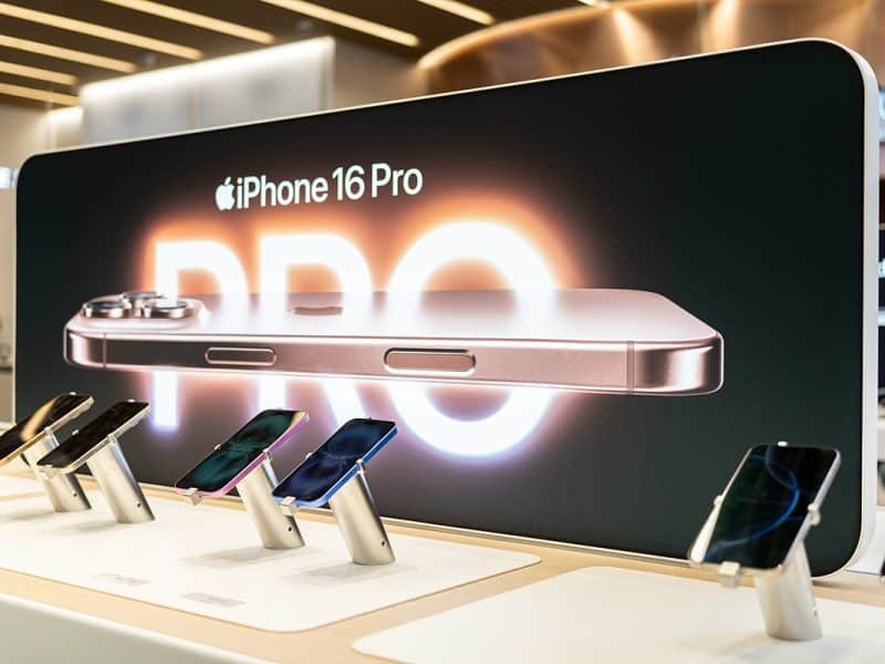 Apple sets all-time revenue record in India
