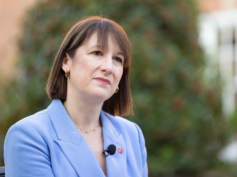 UK Plans Mega Pension Funds to Unlock £80 Billion for Infrastructure and Growth