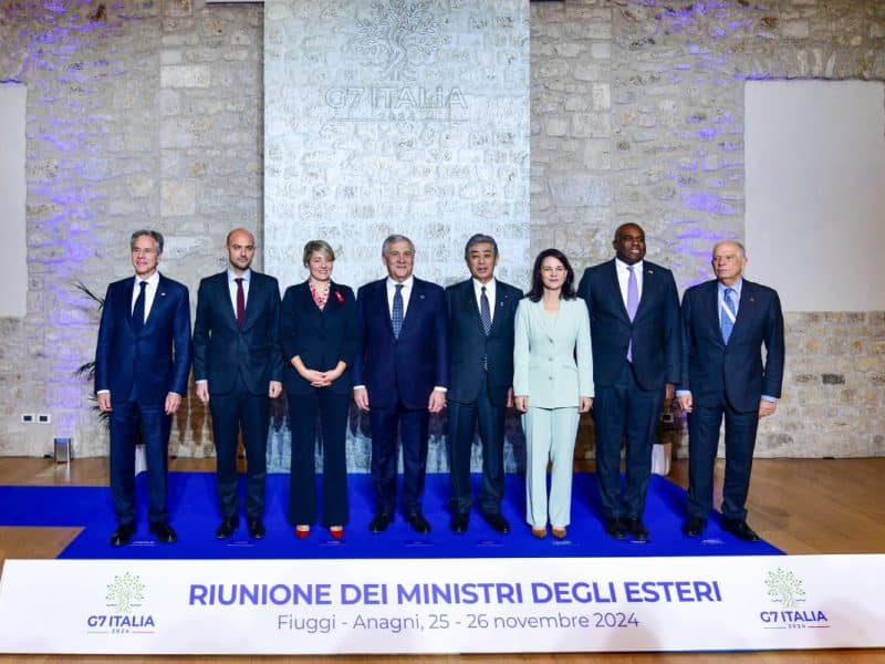 G7