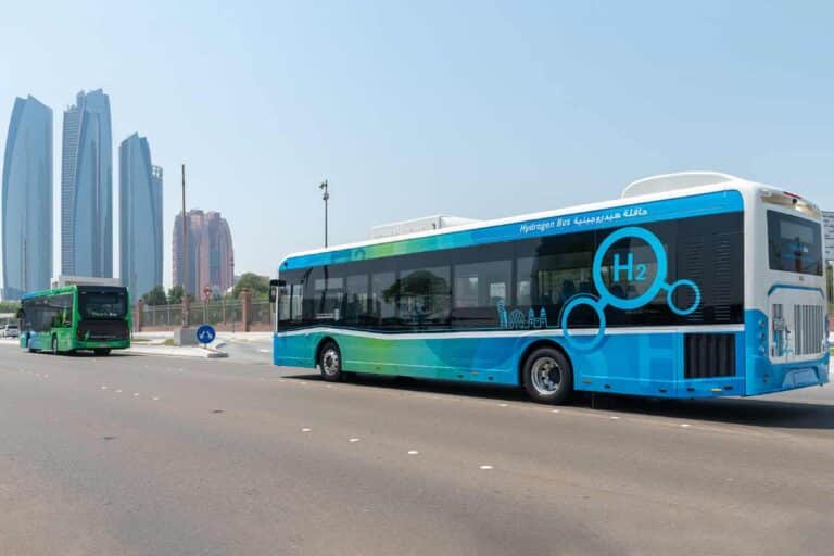 Abu Dhabi green buses running on hydrogen and electric energy