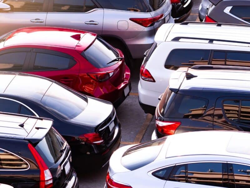 Dubai car auction market