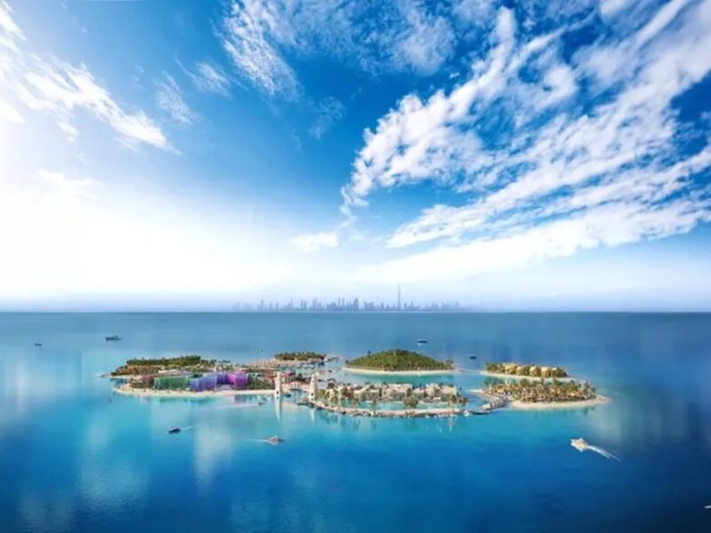 Dubai World Islands Heart of Europe Nice Hotel
